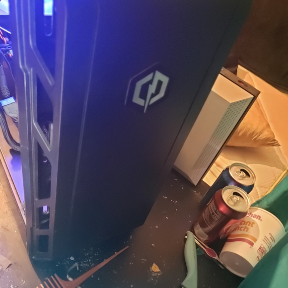 Custom next gen gaming pc - Picture 6 of 9